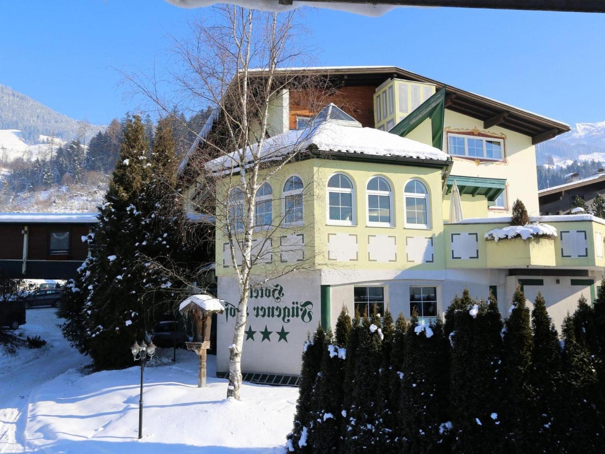 Apartment In Fuegen With A Garden Kültér fotó